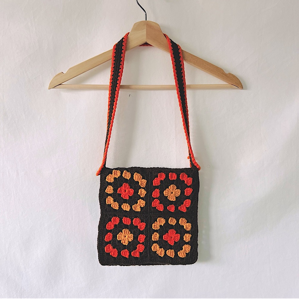 Vintage Crochet Orange and Brown Granny Square Purse - Picture 3 of 11